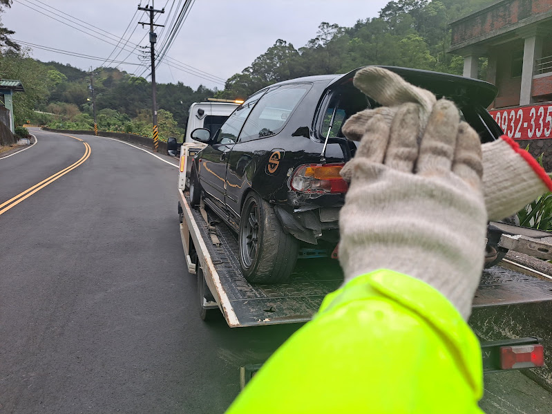 106縣道車禍拖吊